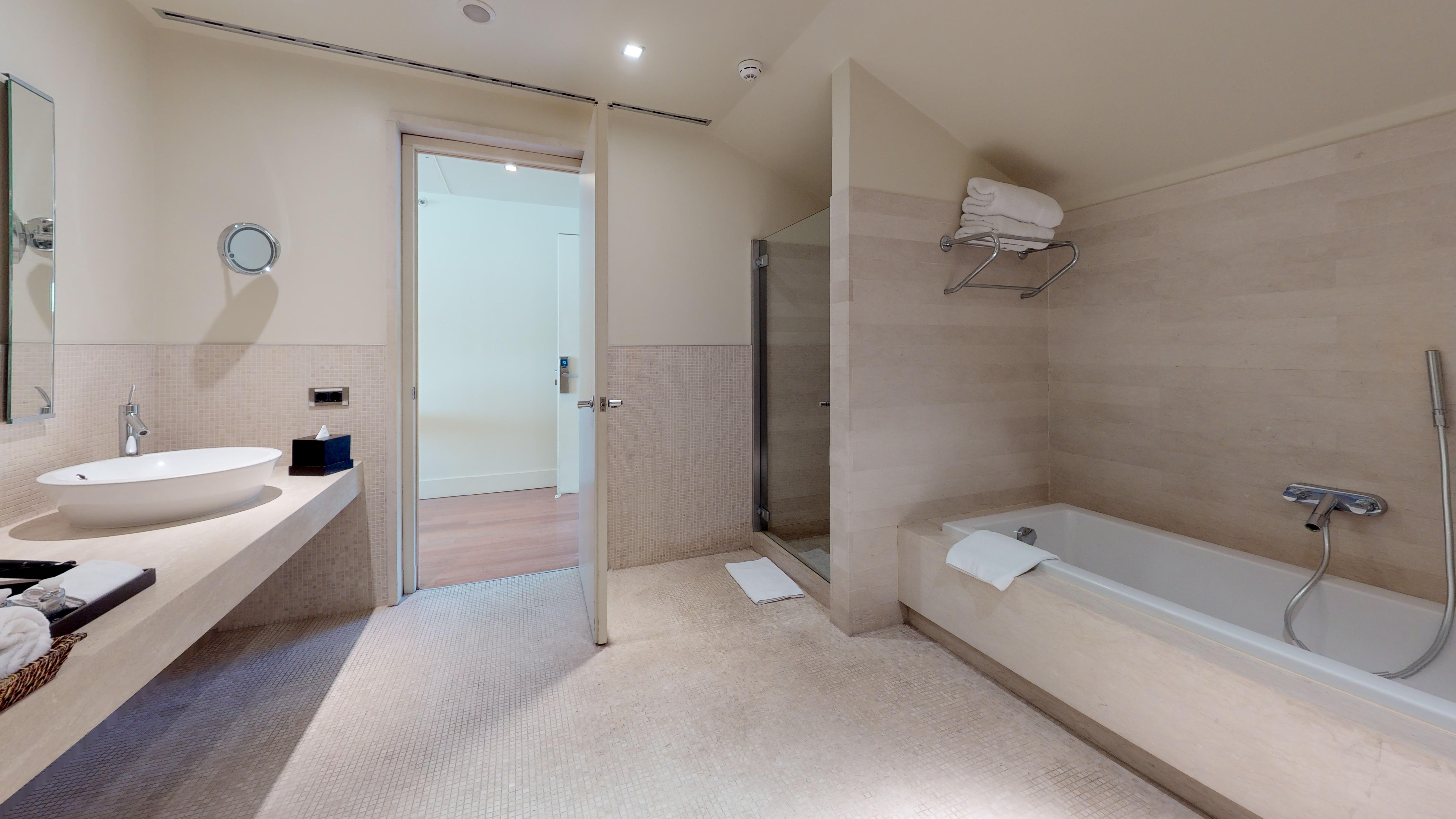 A'jia Otel 5*